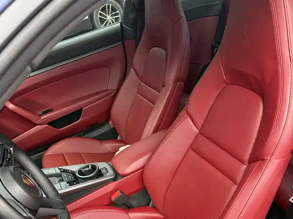 Porsche 911 2021