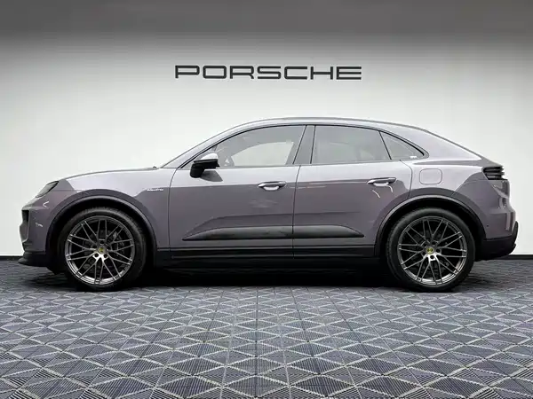 Porsche Macan New Energy 2025