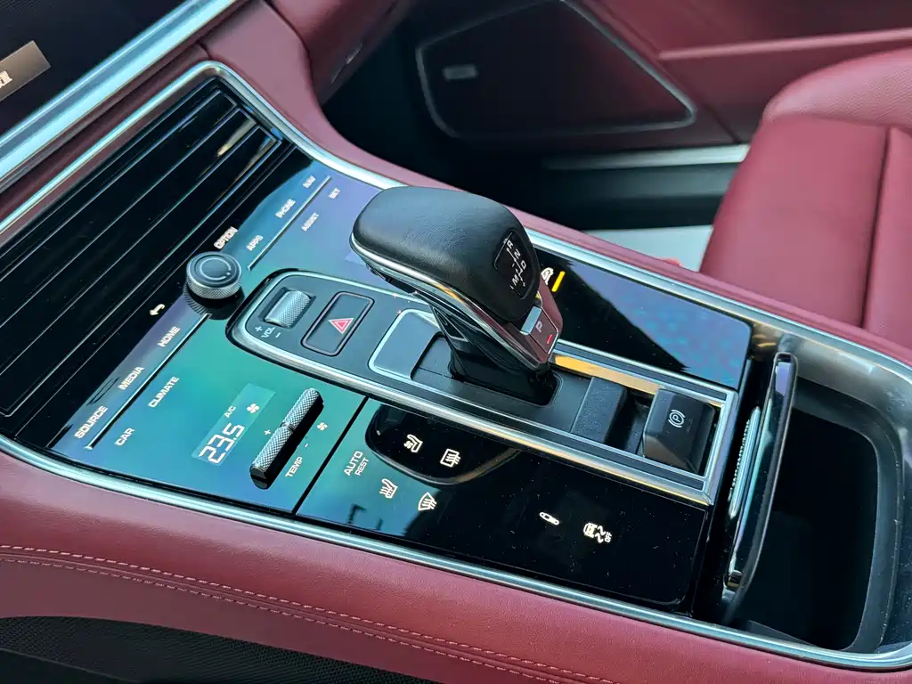 Porsche Panamera 2022 — фото 13