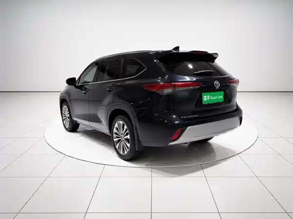 Toyota Highlander 2021