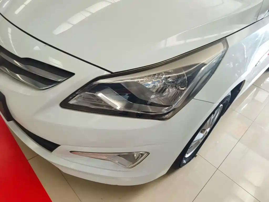 Hyundai Accent 2018 — фото 24