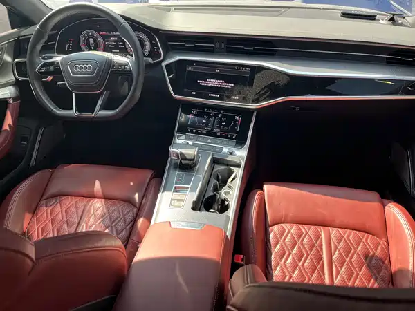Audi A7L 2024