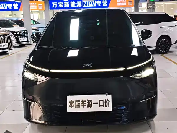 XPeng X9 2024