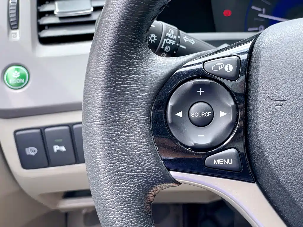 Honda Civic 2014 — фото 14