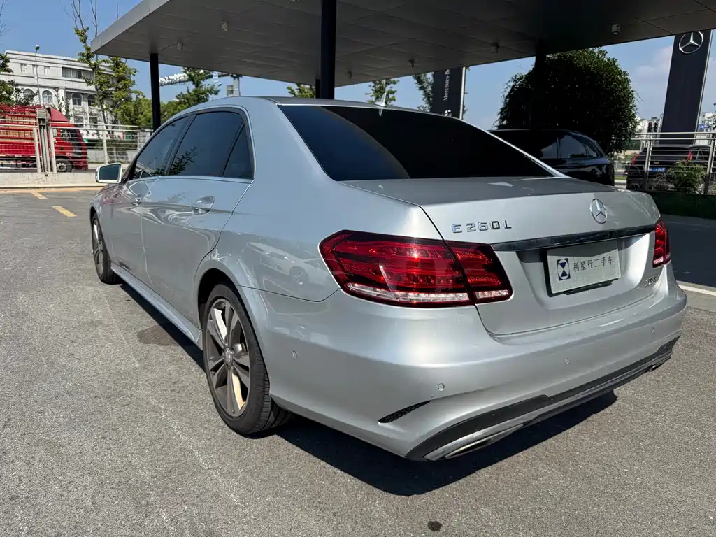 Mercedes-Benz E-Class 2014 — фото 13