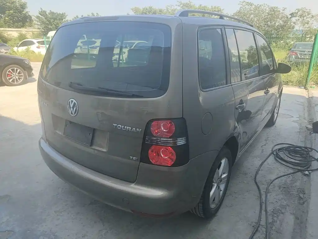 Volkswagen Touran 2015