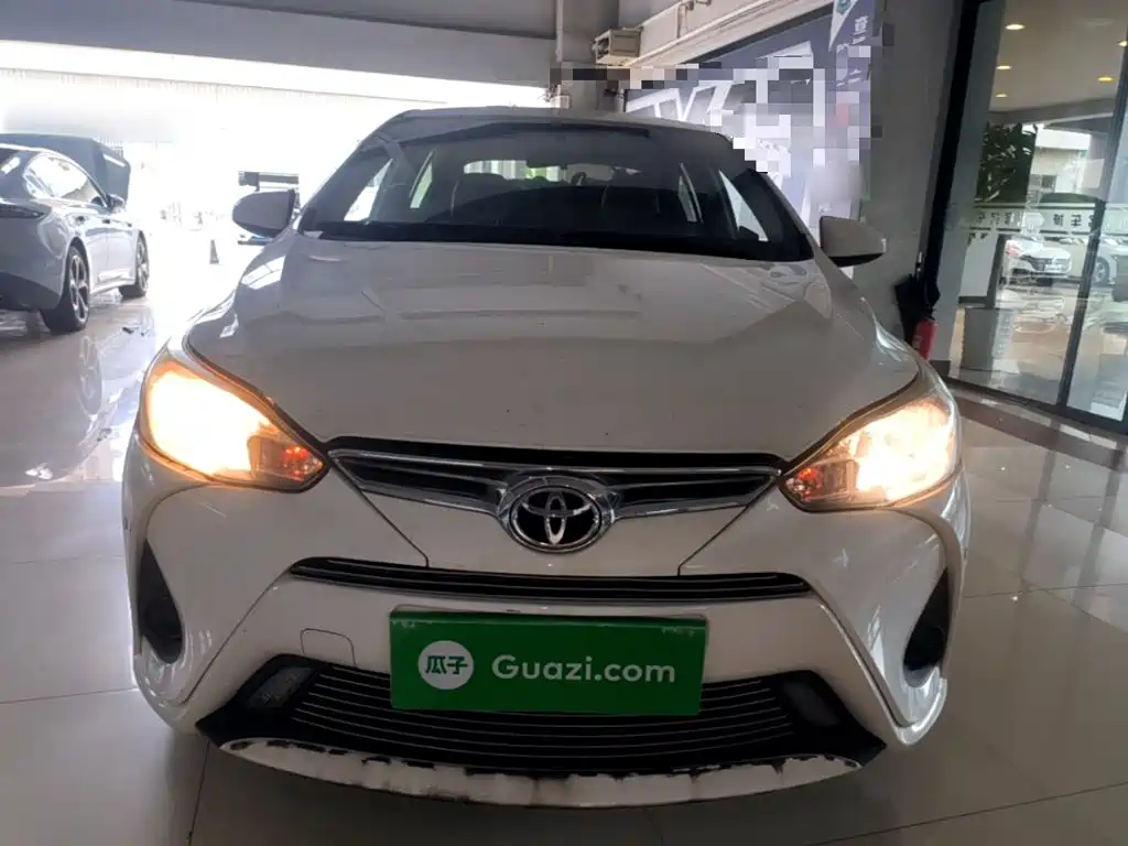 Toyota Yaris L 2019