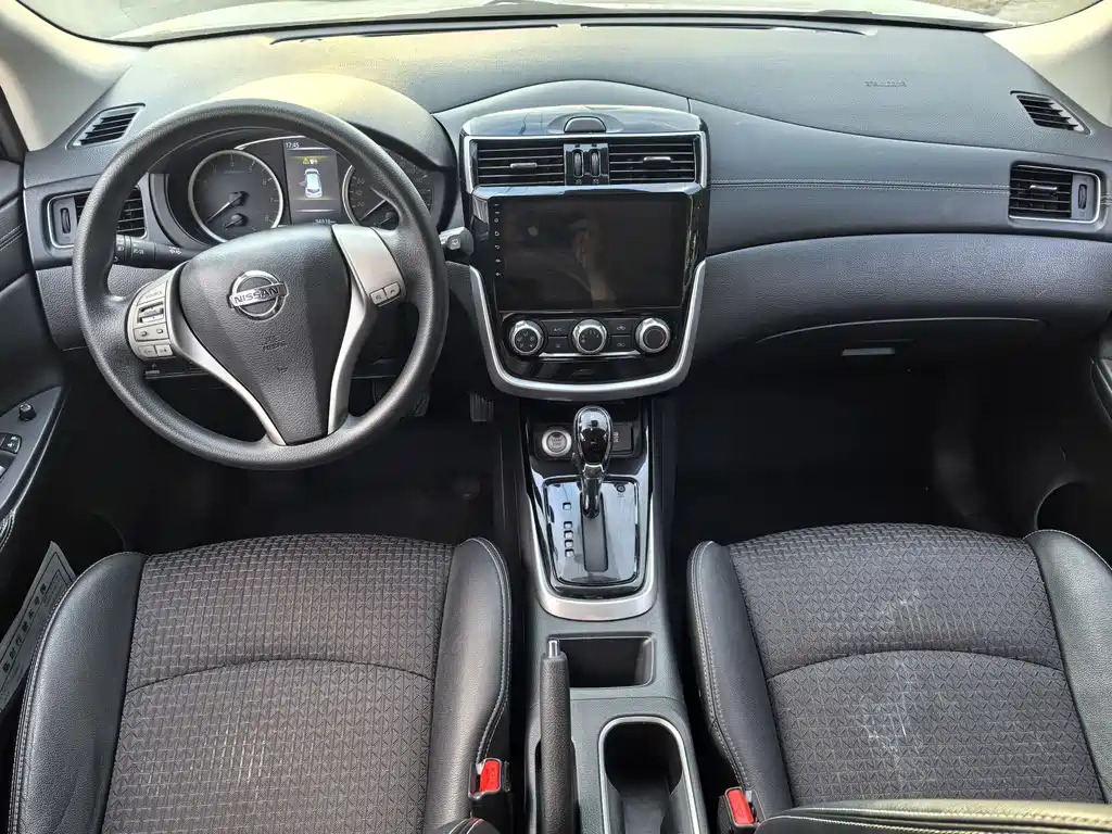 Nissan Tiida 2018 — фото 9