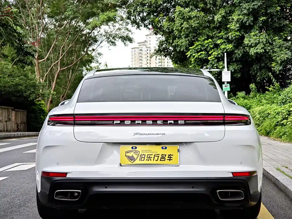 Porsche Panamera 2025 — фото 25