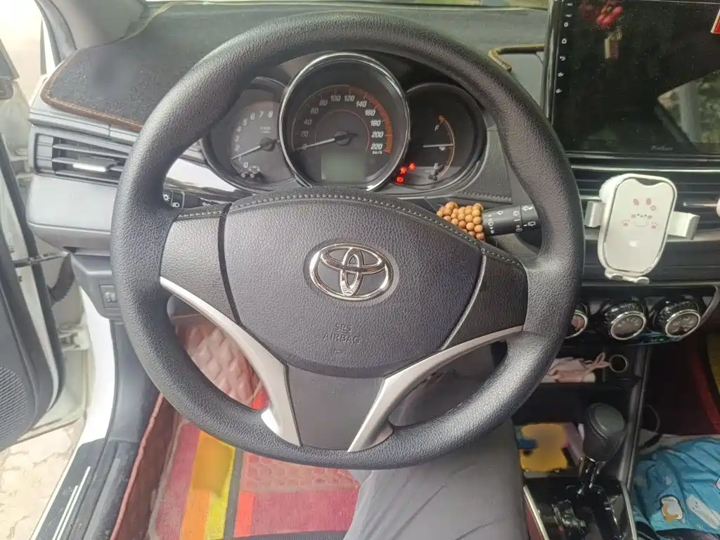 Toyota Yaris L 2020