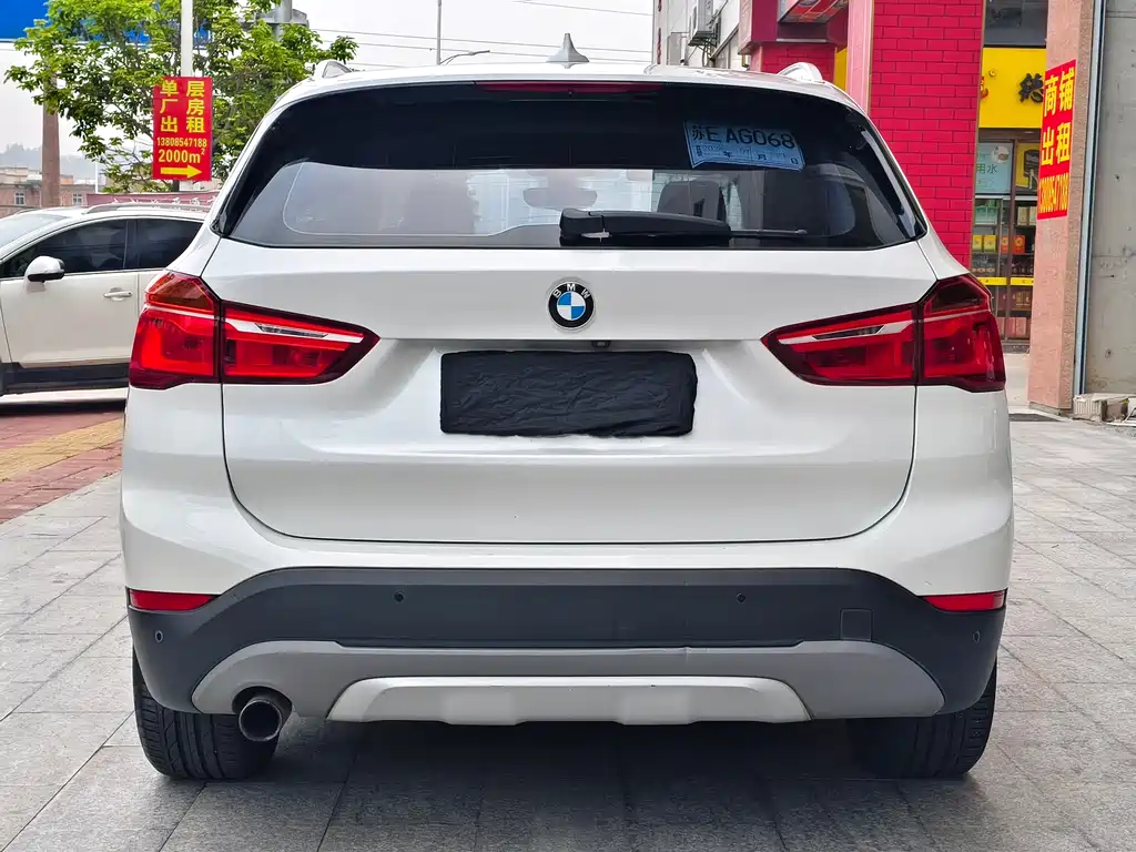BMW X1 2018 — фото 8