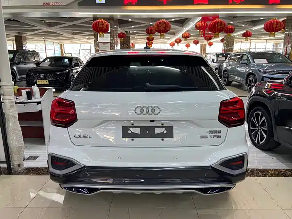 Audi Q2L 2022
