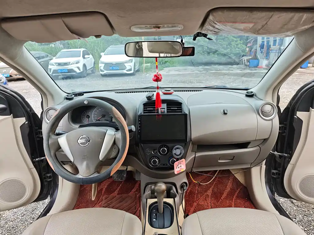 Nissan Sunny 2016 — фото 13