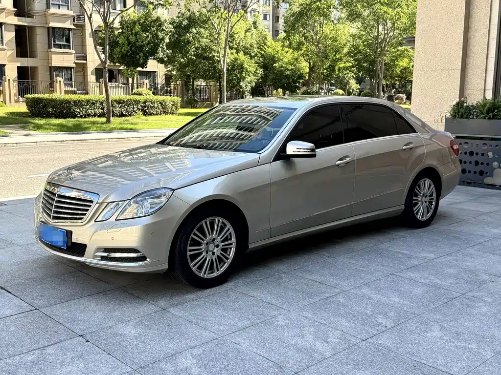 Mercedes-Benz E-Class 2012