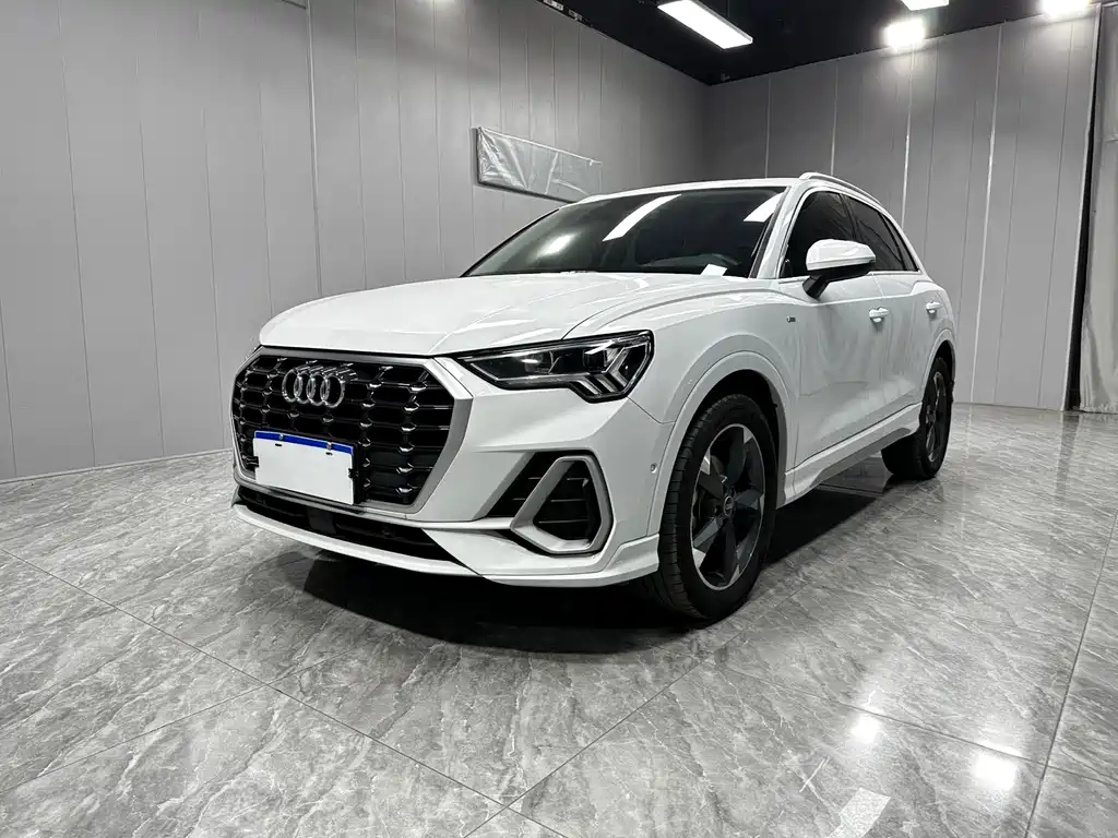 Audi Q3 2022