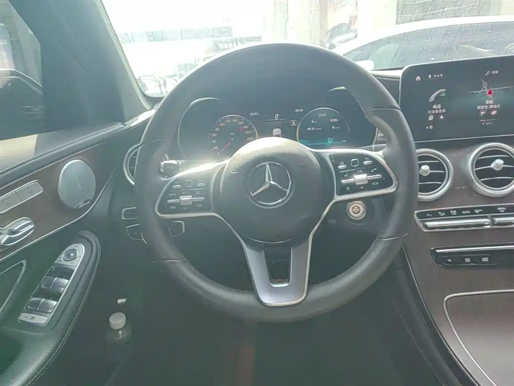 Mercedes-Benz GLC 2021 — фото 17