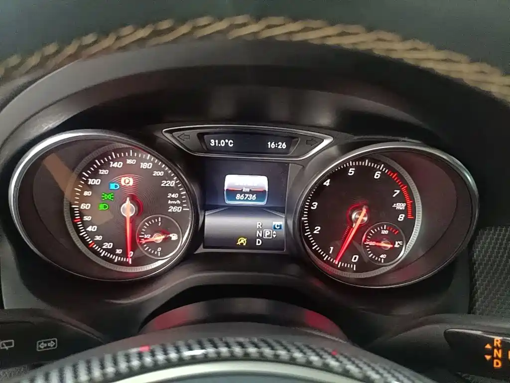 Mercedes-Benz GLA 2017 — фото 12