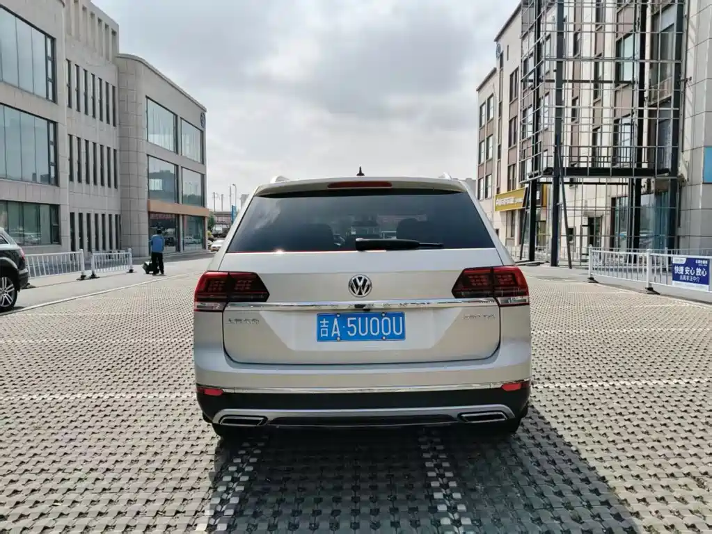 Volkswagen Teramont 2020 — фото 10