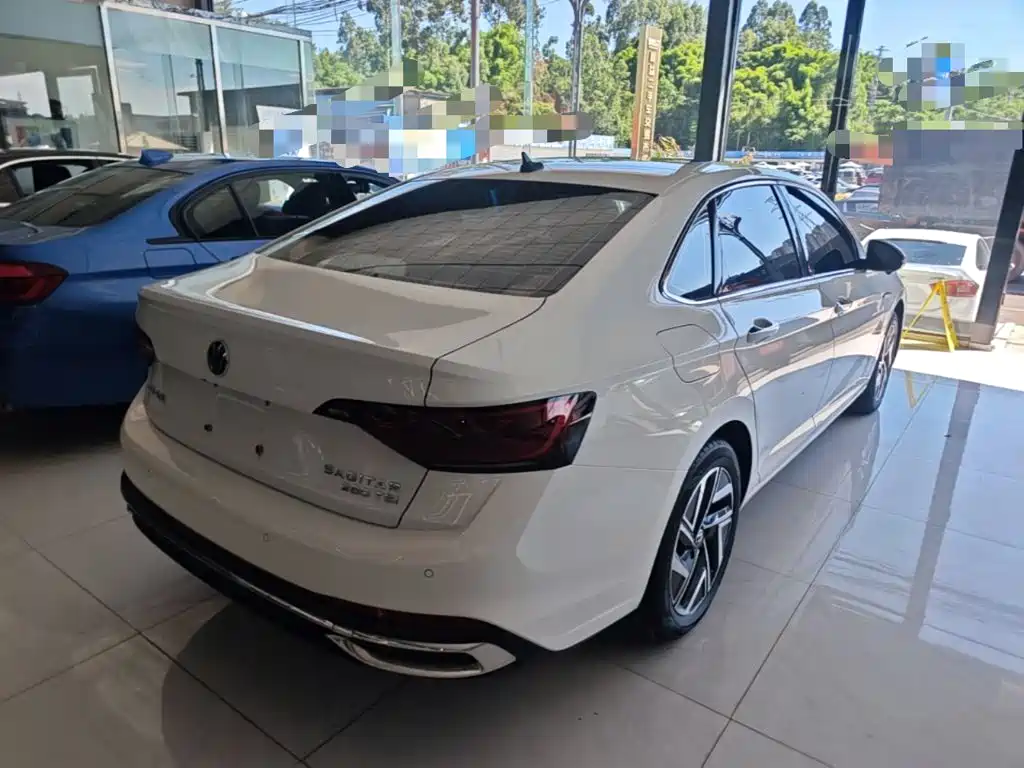 Volkswagen Sagitar 2022