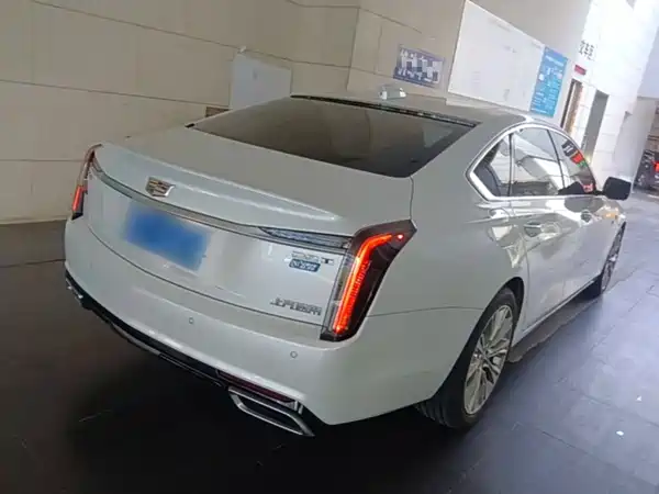 Cadillac CT6 2025