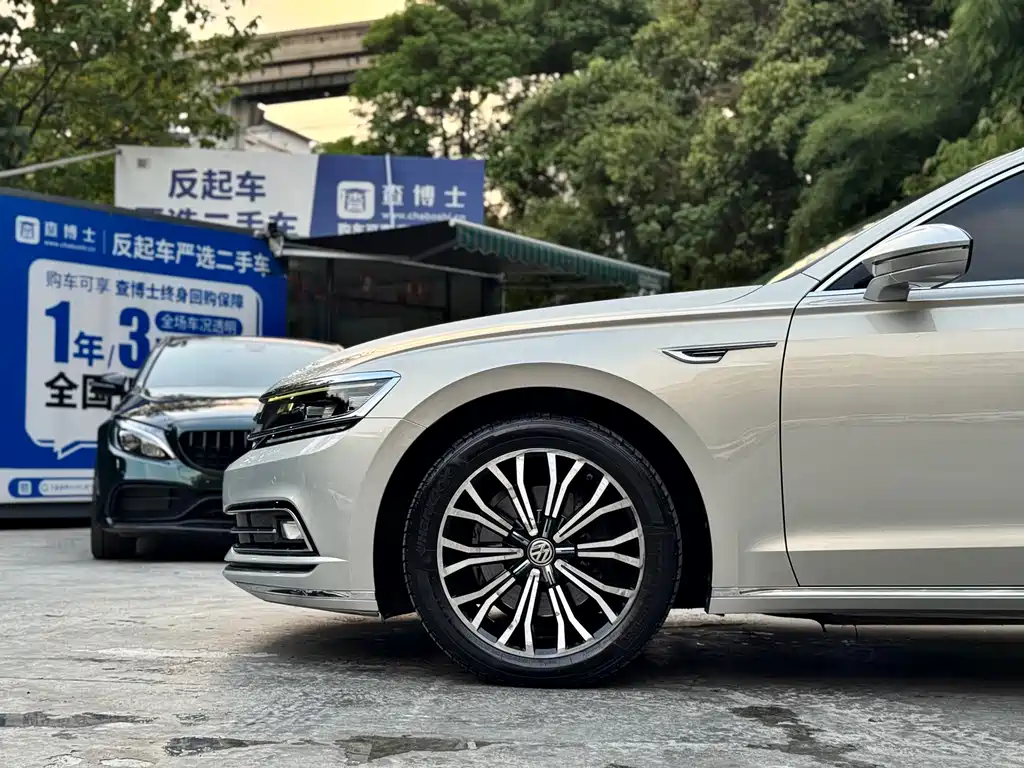 Volkswagen Phideon 2018 — фото 14
