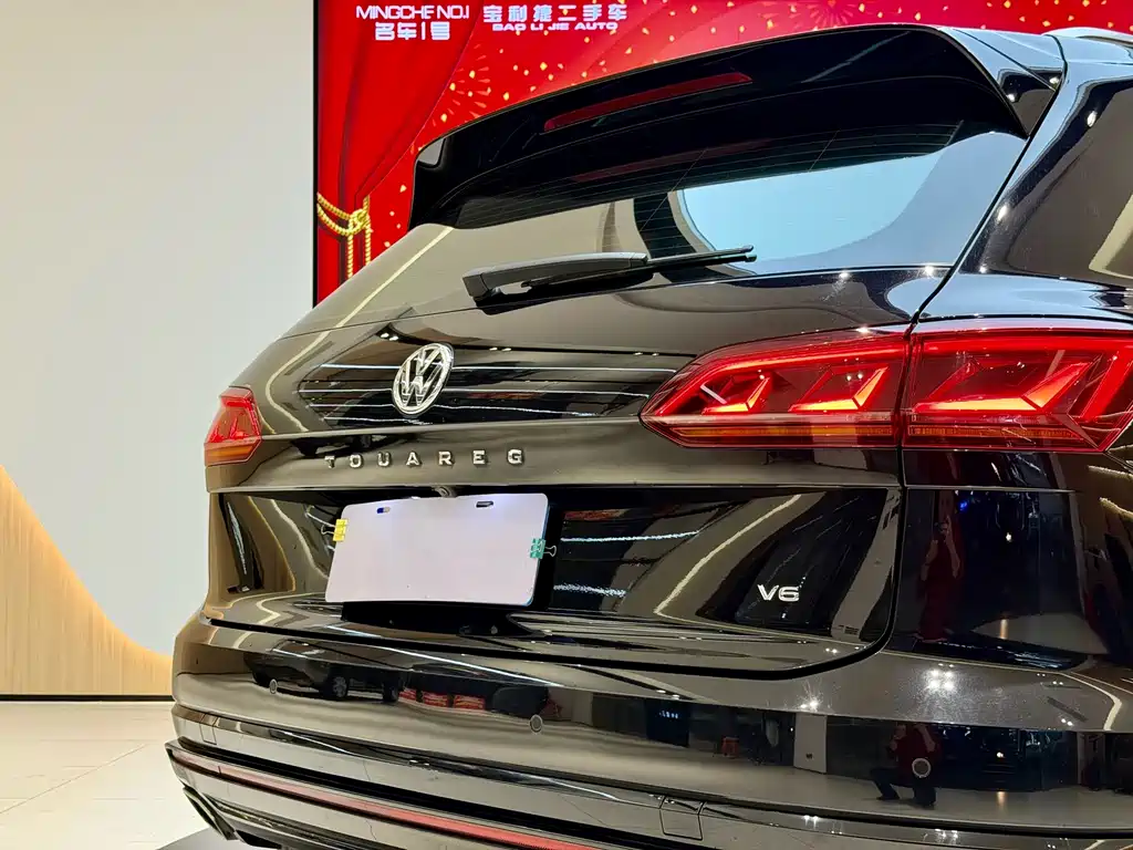 Volkswagen Touareg 2020 — фото 19