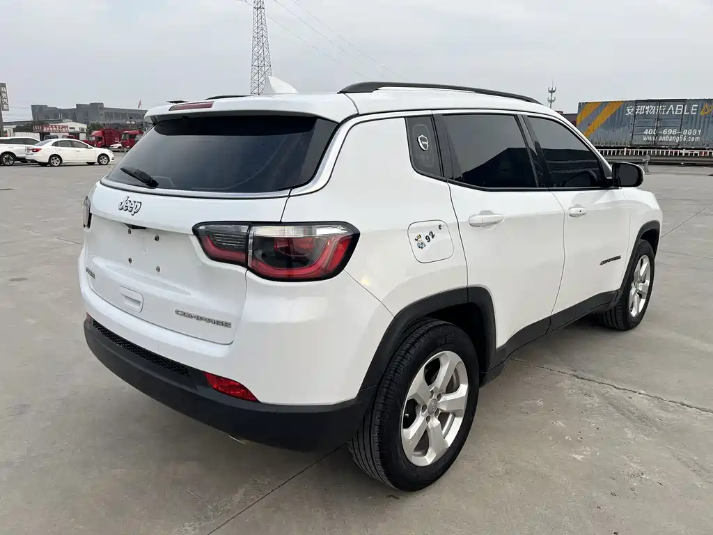 Jeep Compass 2020 — фото 25