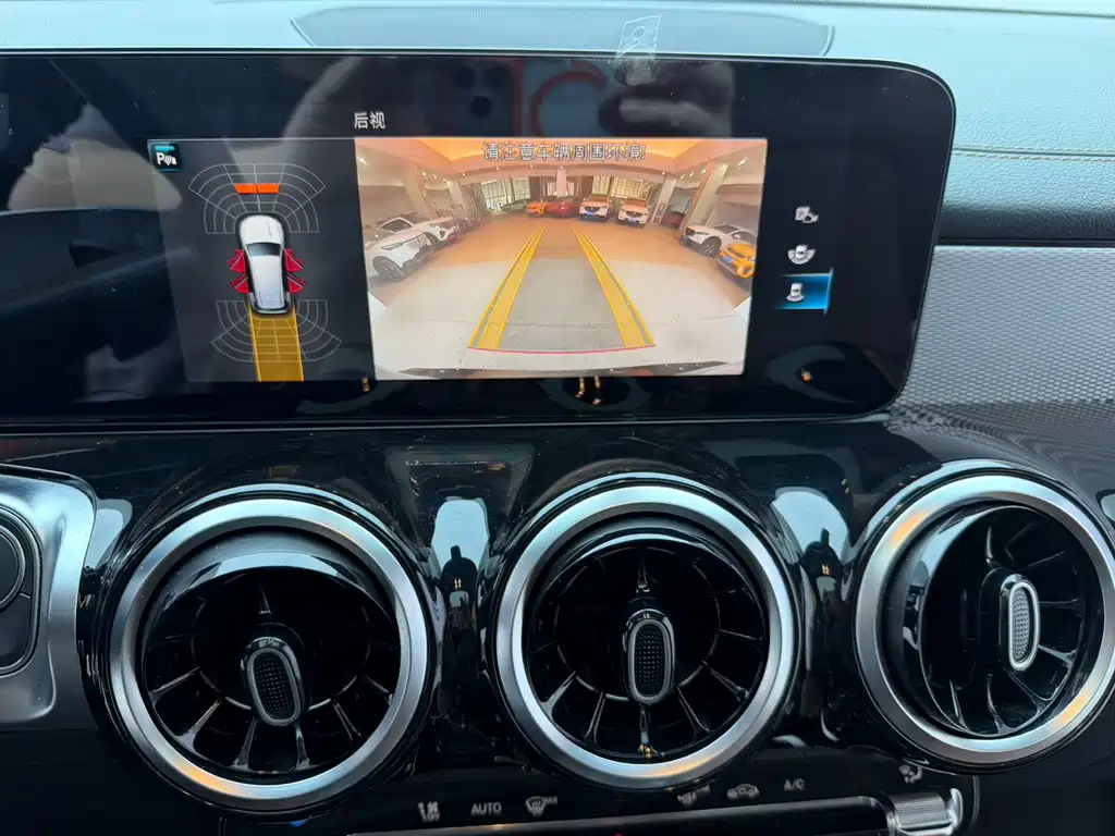 Mercedes-Benz GLB 2021 — фото 10