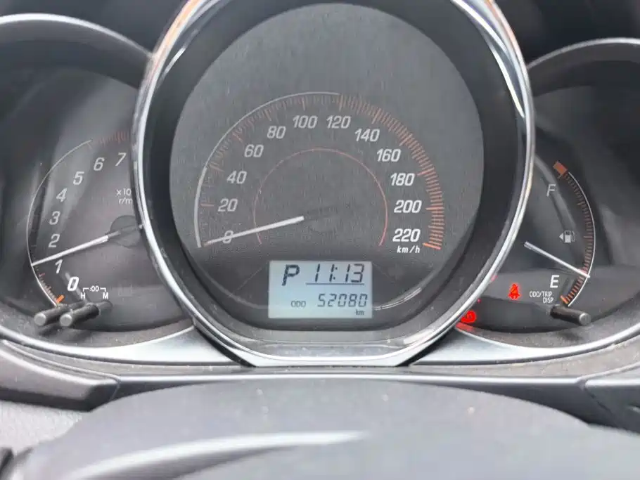 Toyota Yaris L 2020 — фото 14