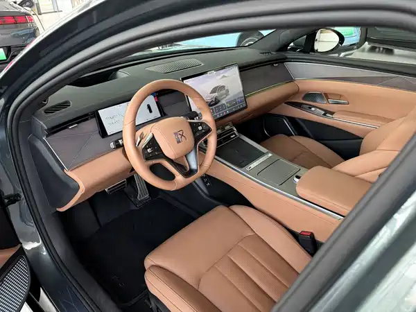 BYD Han L 2025