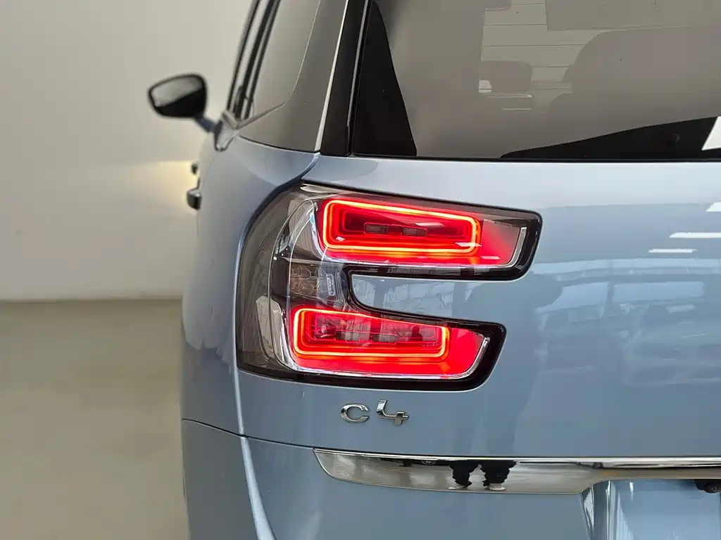 Citroen C4 Picasso 2015 — фото 14