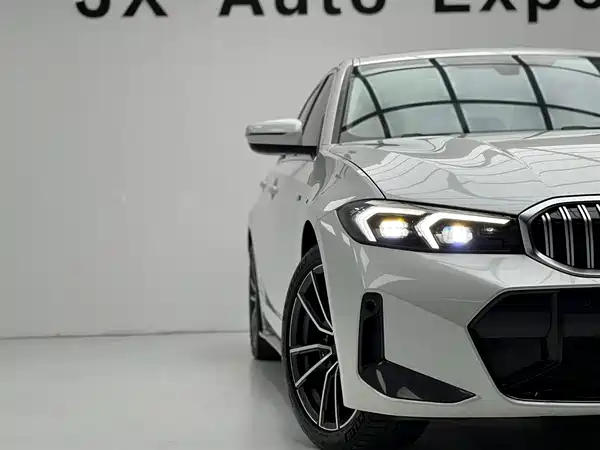 BMW 3 Series 2023