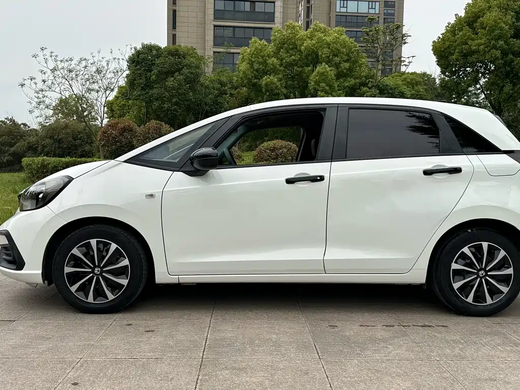 Honda Fit 2021 — фото 3
