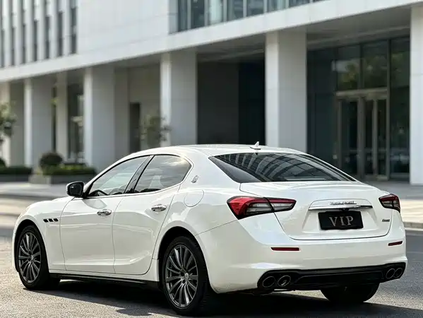 Maserati Ghibli 2021