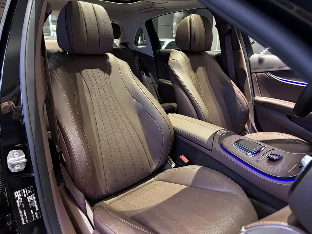 Mercedes-Benz E-Class 2023 — фото 14