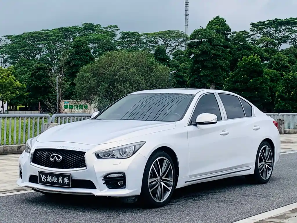 Infiniti Q50L 2017 — фото 1