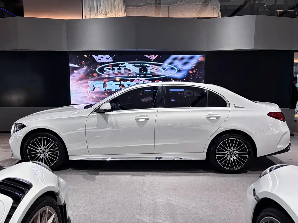 Mercedes-Benz C-Class 2022 — фото 2