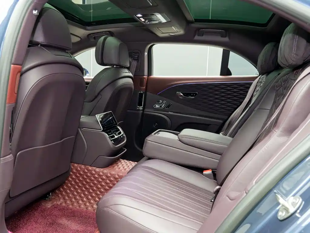 Bentley Flying Spur 2020 — фото 14