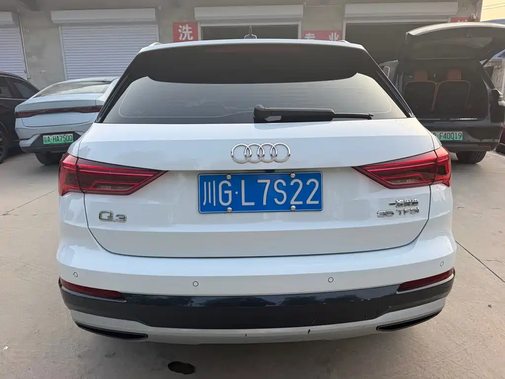 Audi Q3 2023 — фото 10