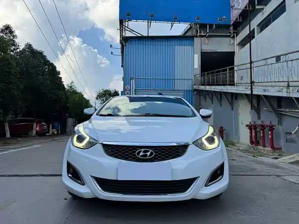 Hyundai Elantra Langdong 2017