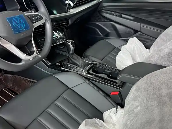 Volkswagen Passat Plug-In Hybrid 2026