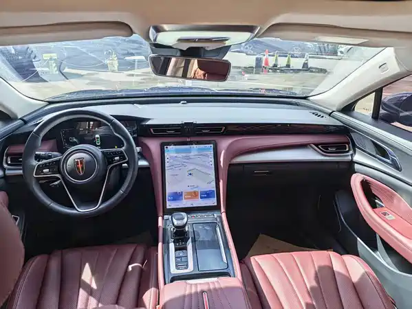 Hongqi H5 2022