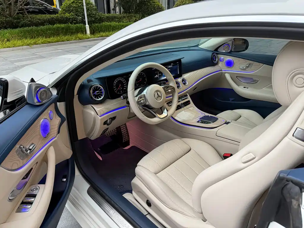 Mercedes-Benz E-Class 2021