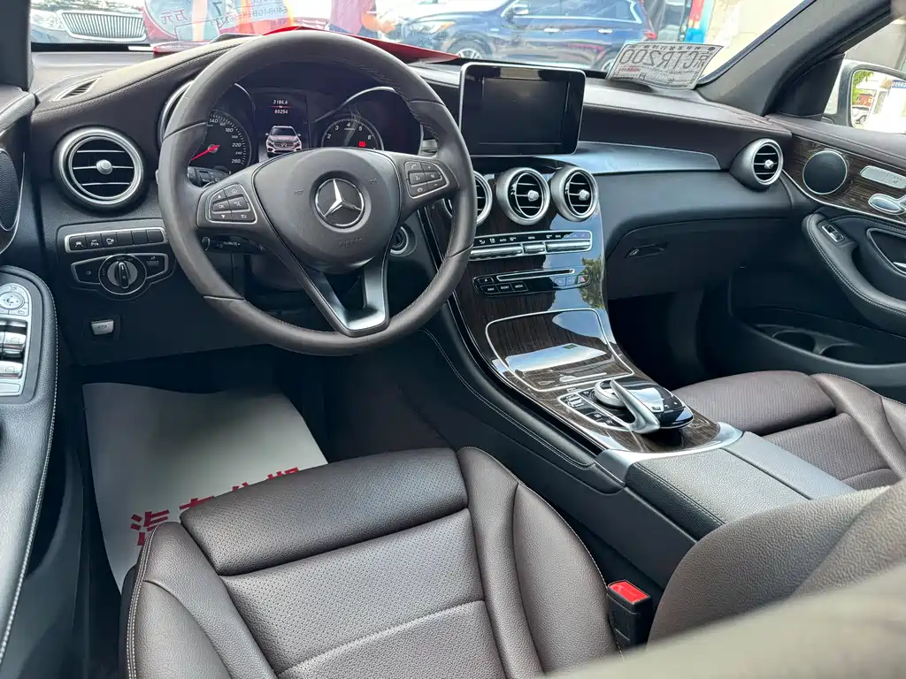 Mercedes-Benz GLC 2019