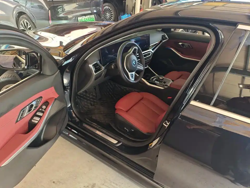 BMW i3 2024