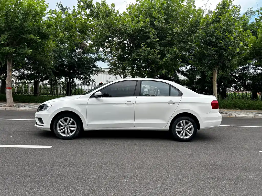 Volkswagen Jetta 2018 — фото 4