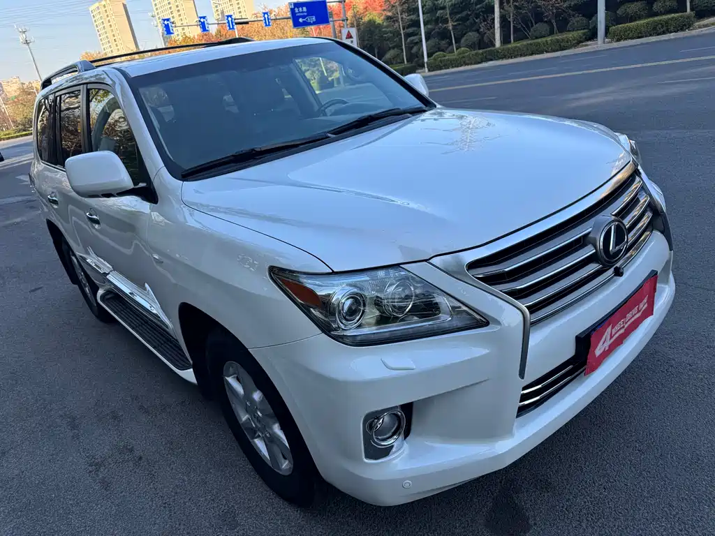 Lexus LX 2012 — фото 3