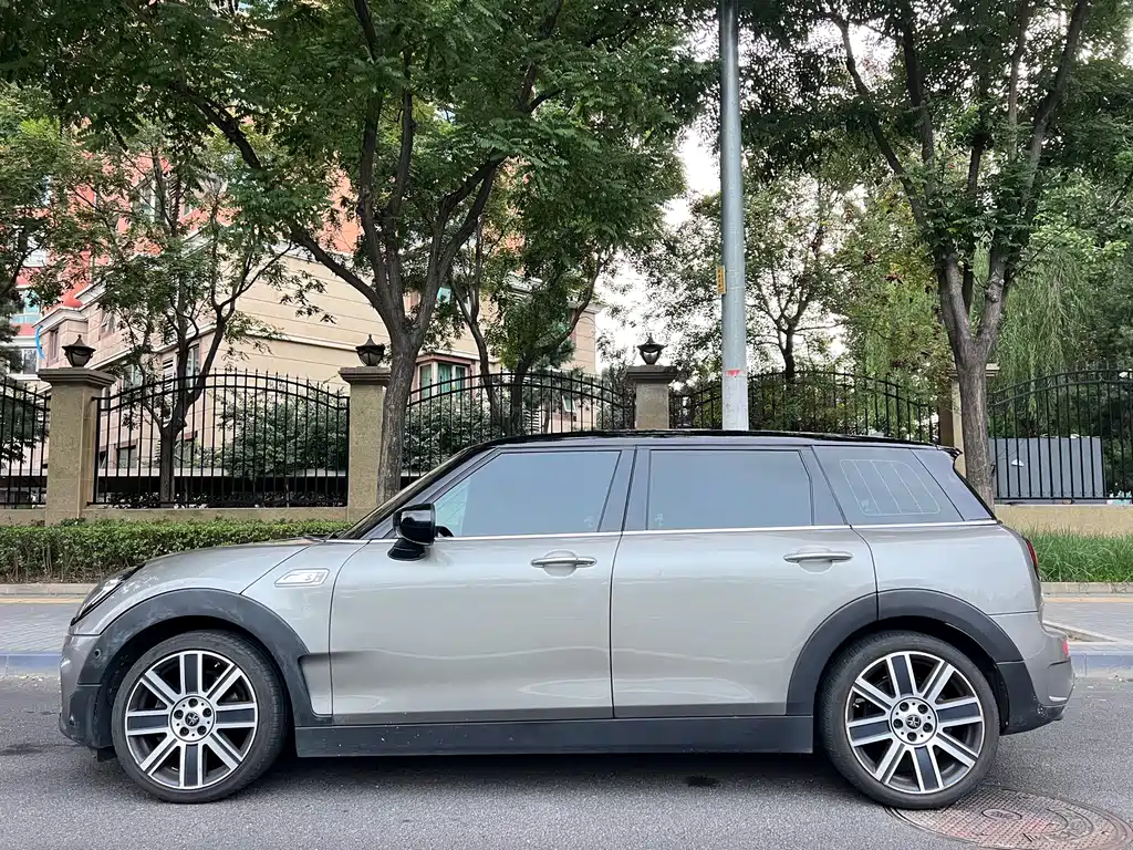 MINI Clubman 2020 — фото 2
