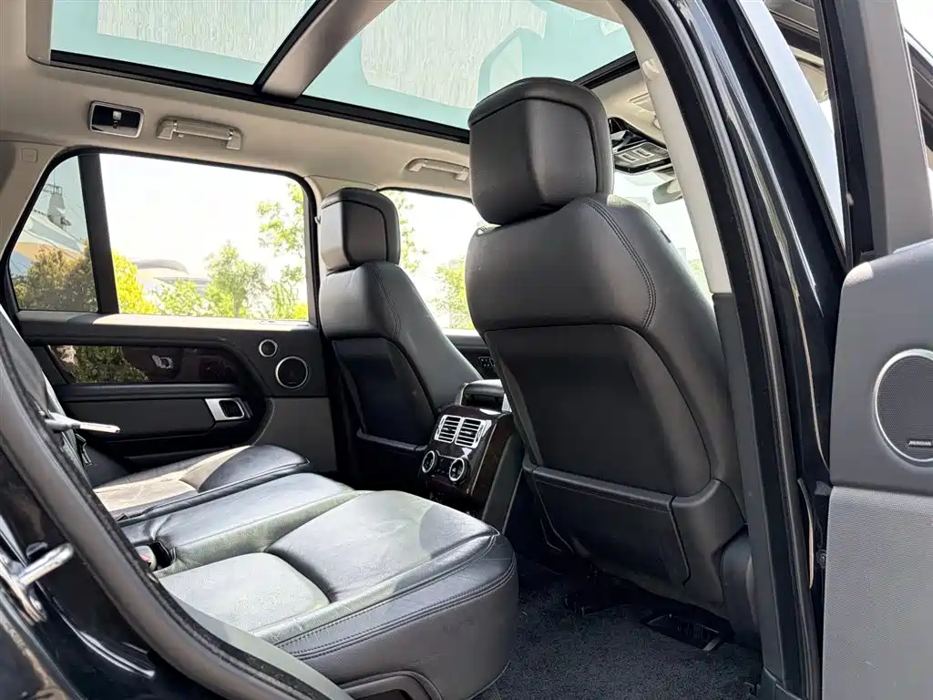 Land Rover Range Rover 2020 — фото 10