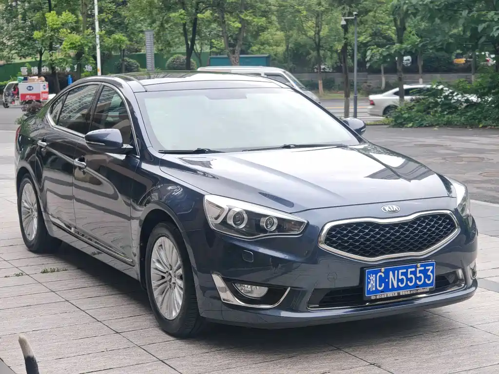 Kia Cadenza 2016 — фото 3